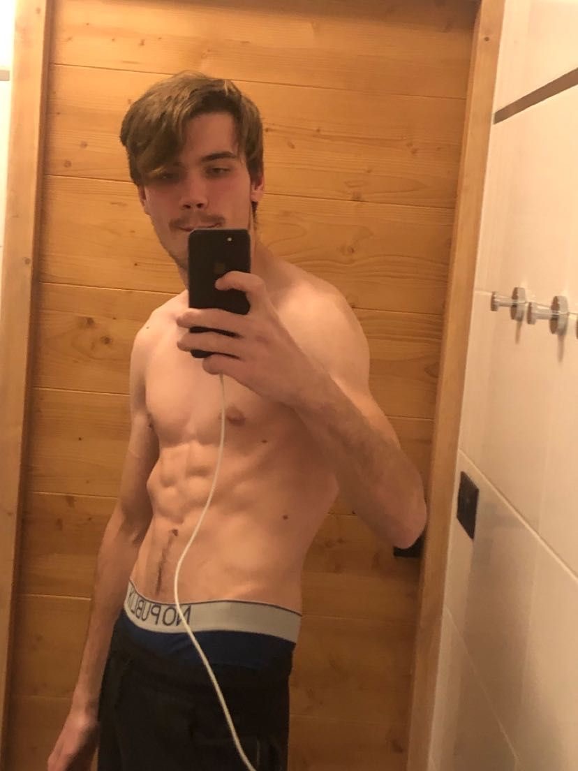 Profil de Hippolite, 23 ans, Escort TS Suisse à Nierlet-les-Bois