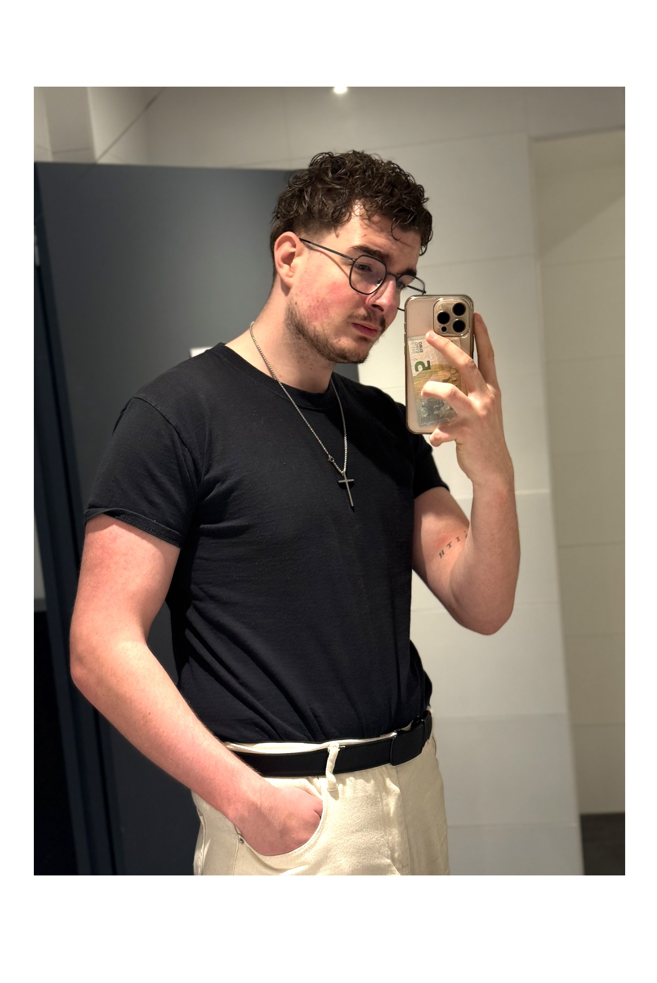 Profil de Amyr, 21 ans, Escort TS Suisse à Cheyres