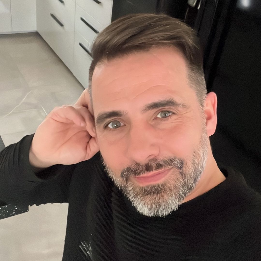 Profil de Rabi, 42 ans, Escort TS Suisse à Jenaz