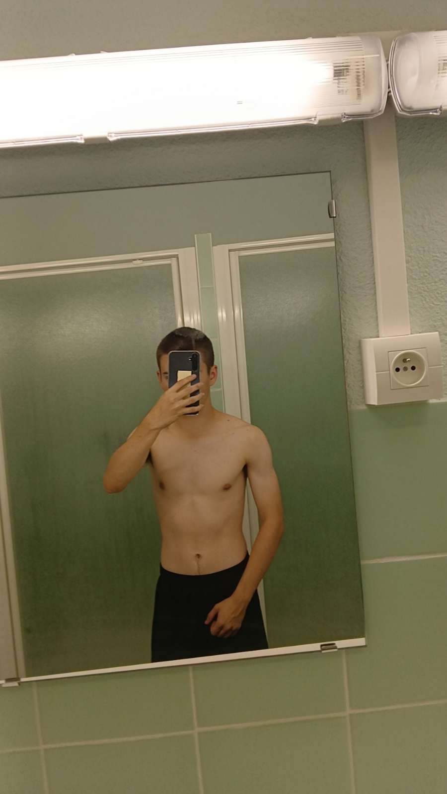 Profil de Rudy, 19 ans, Escort TS Suisse à Arzo