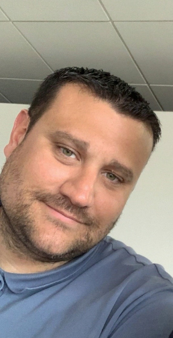 Profil de Charles, 40 ans, Escort TS Suisse à Morrens VD