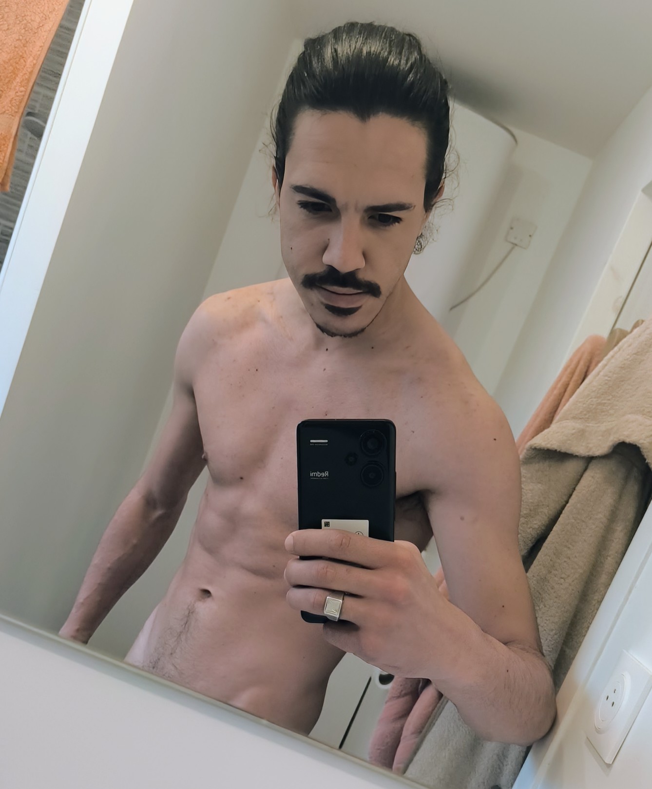 Profil de Georges-henry, 32 ans, Escort TS Suisse à Wallisellen