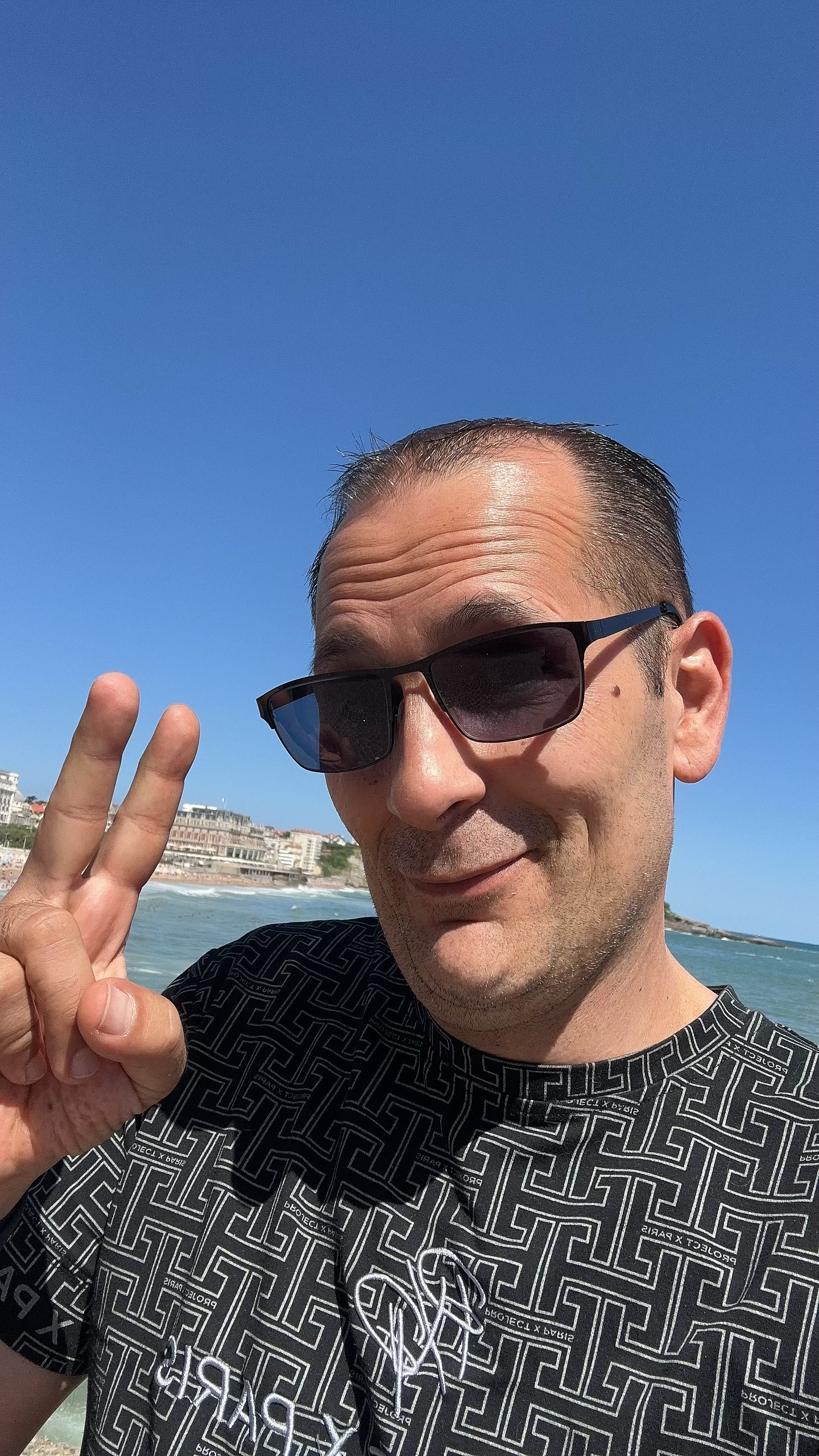 Profil de Housni, 46 ans, Escort TS Suisse à Enges