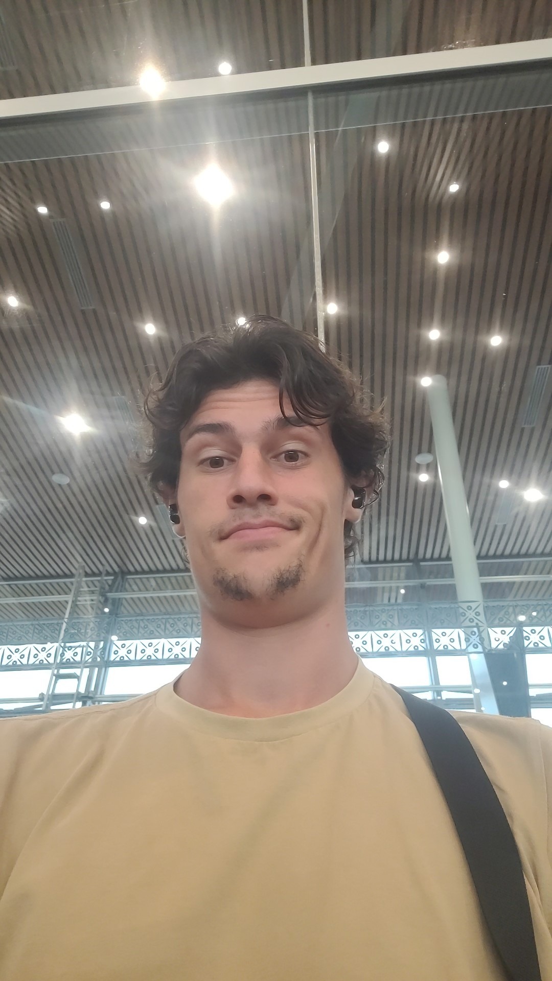 Profil de Ettore, 21 ans, Escort TS Suisse à Ballens