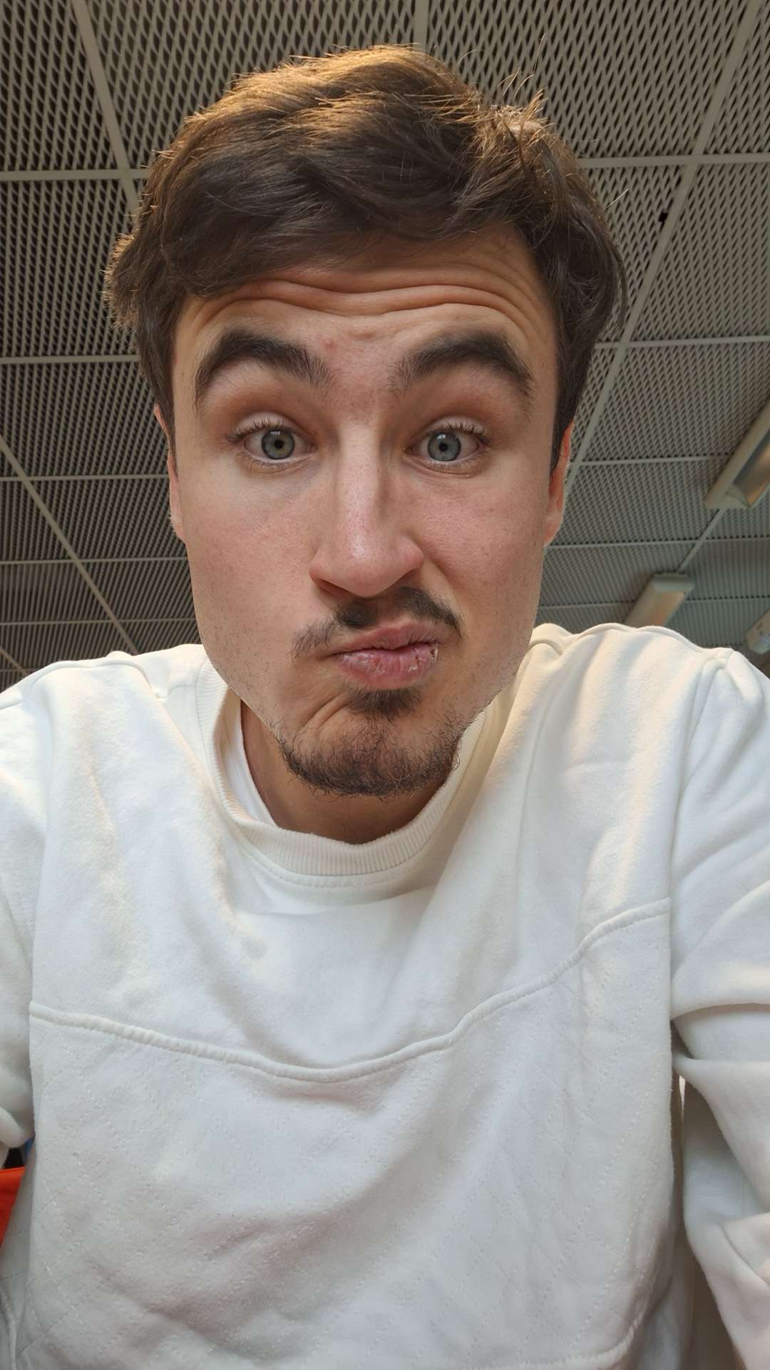 Profil de Jean-jerome, 19 ans, Escort TS Suisse à Preonzo