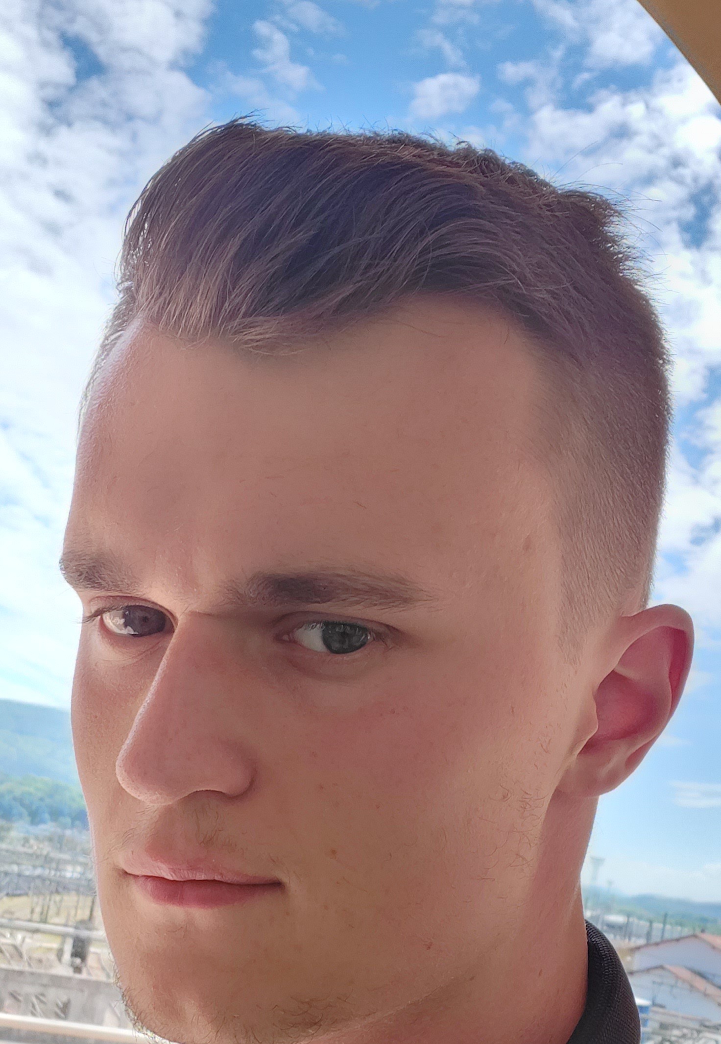 Profil de Hossam, 23 ans, Escort TS Suisse à Marchissy