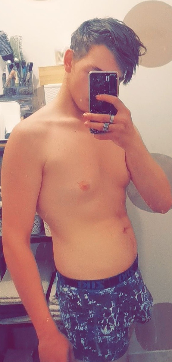 Profil de Yonn, 20 ans, Escort TS Suisse à Wallisellen