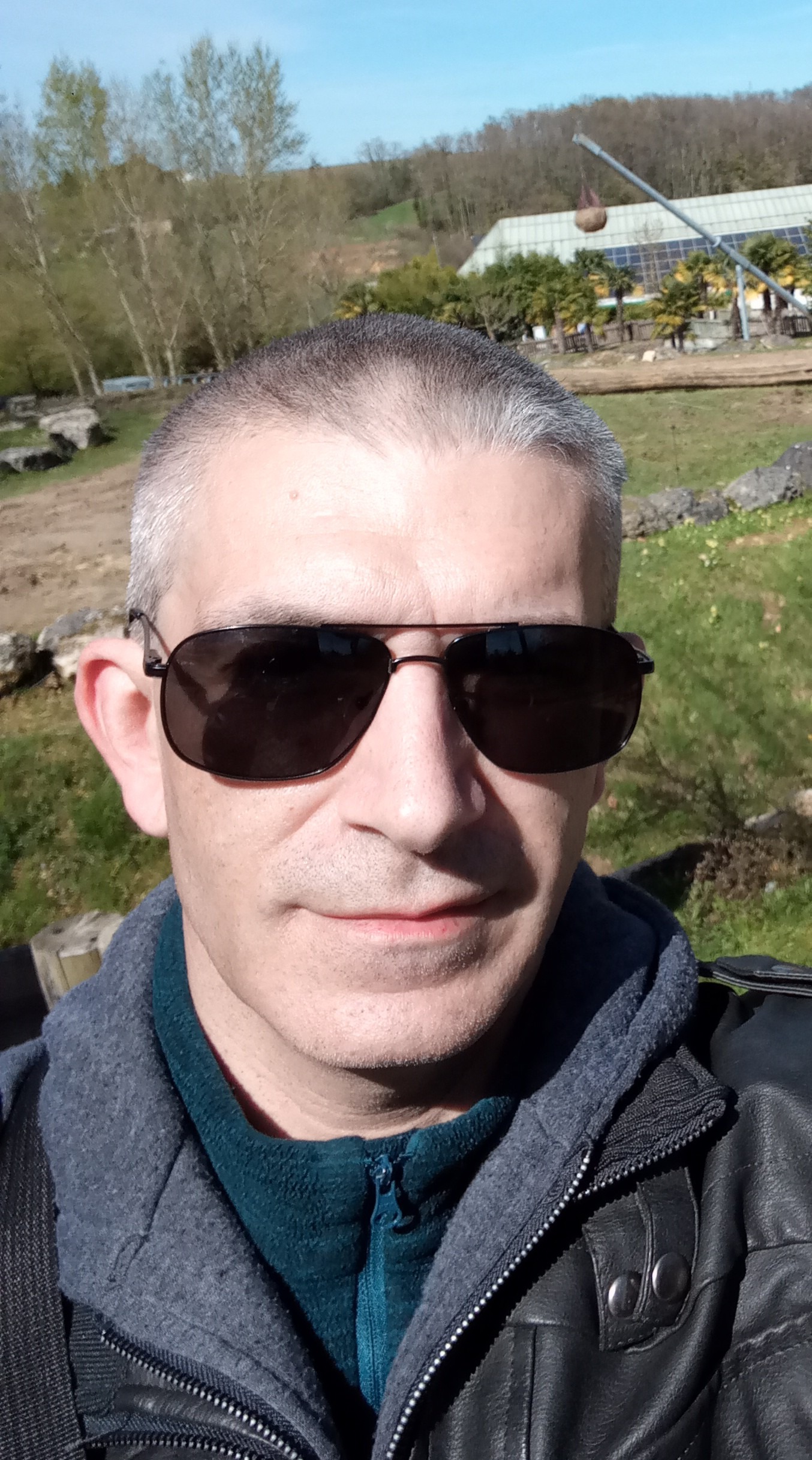 Profil de Landy, 46 ans, Escort TS Suisse à Bösingen