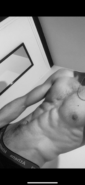 Profil de Tennessy, 25 ans, Escort TS Suisse à Autigny