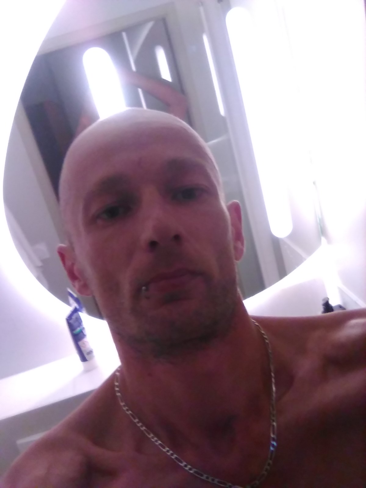Profil de Hendryck, 41 ans, Escort TS Suisse à Andhausen