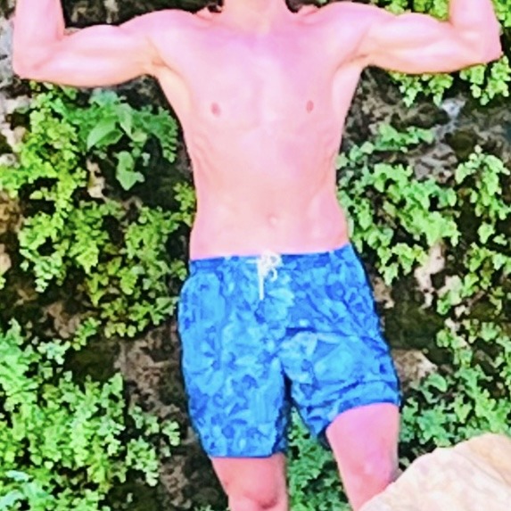 Profil de Abdessalam, 20 ans, Escort TS Suisse à Plasselb