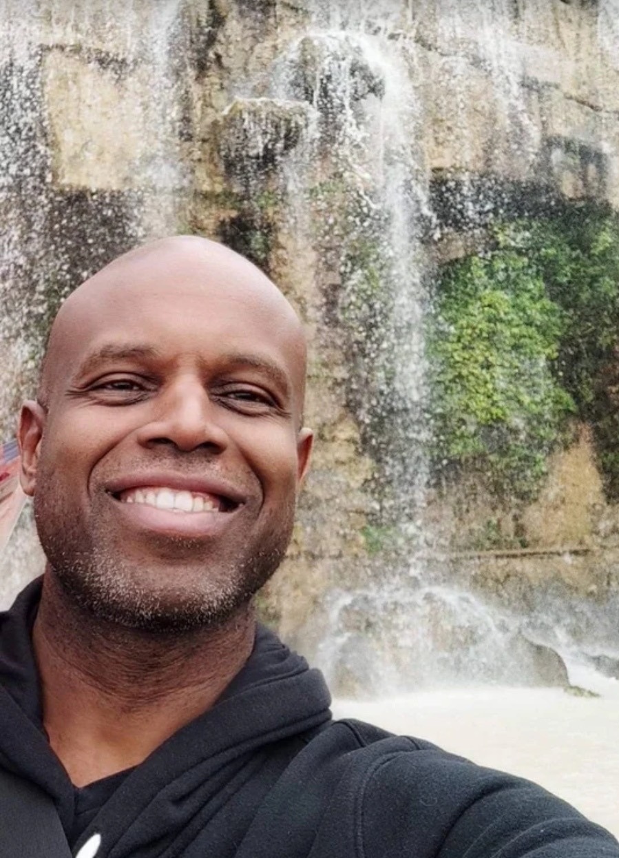 Profil de Corenthin, 45 ans, Escort TS Suisse à Dürrenroth