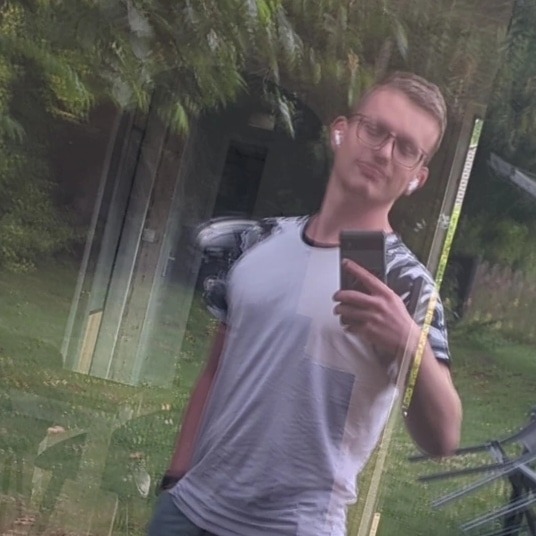 Profil de Jonathan, 25 ans, Escort TS Suisse à Peist