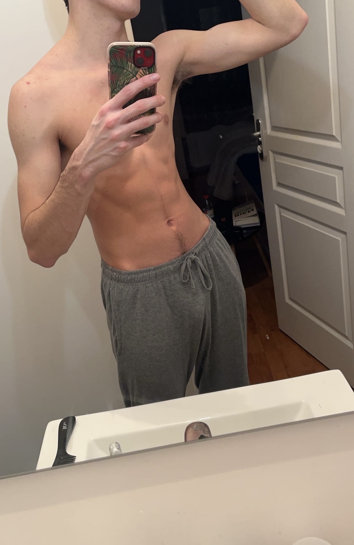 Profil de Romin, 24 ans, Escort TS Suisse à Le Lieu