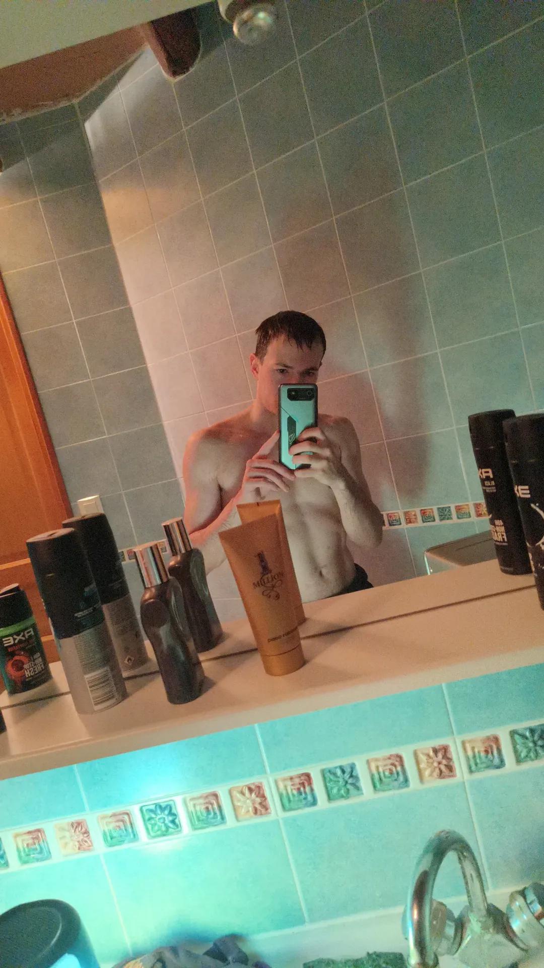 Profil de Milann, 24 ans, Escort TS Suisse à Rossens FR