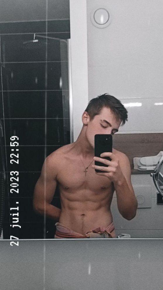 Profil de Keith, 21 ans, Escort TS Suisse à Mamishaus
