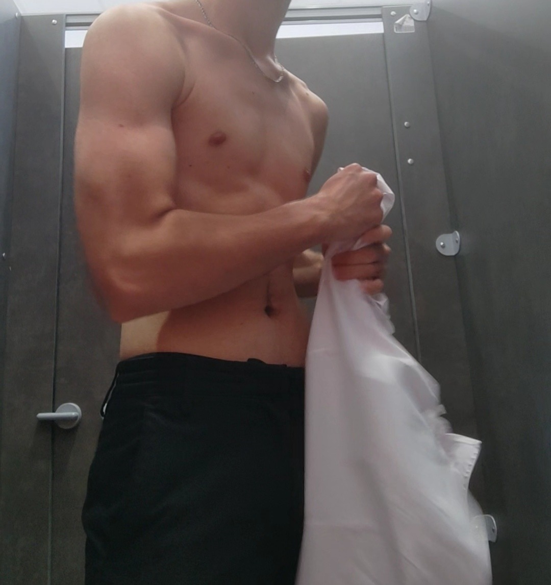 Profil de Ihssan, 20 ans, Escort TS Suisse à Bovernier