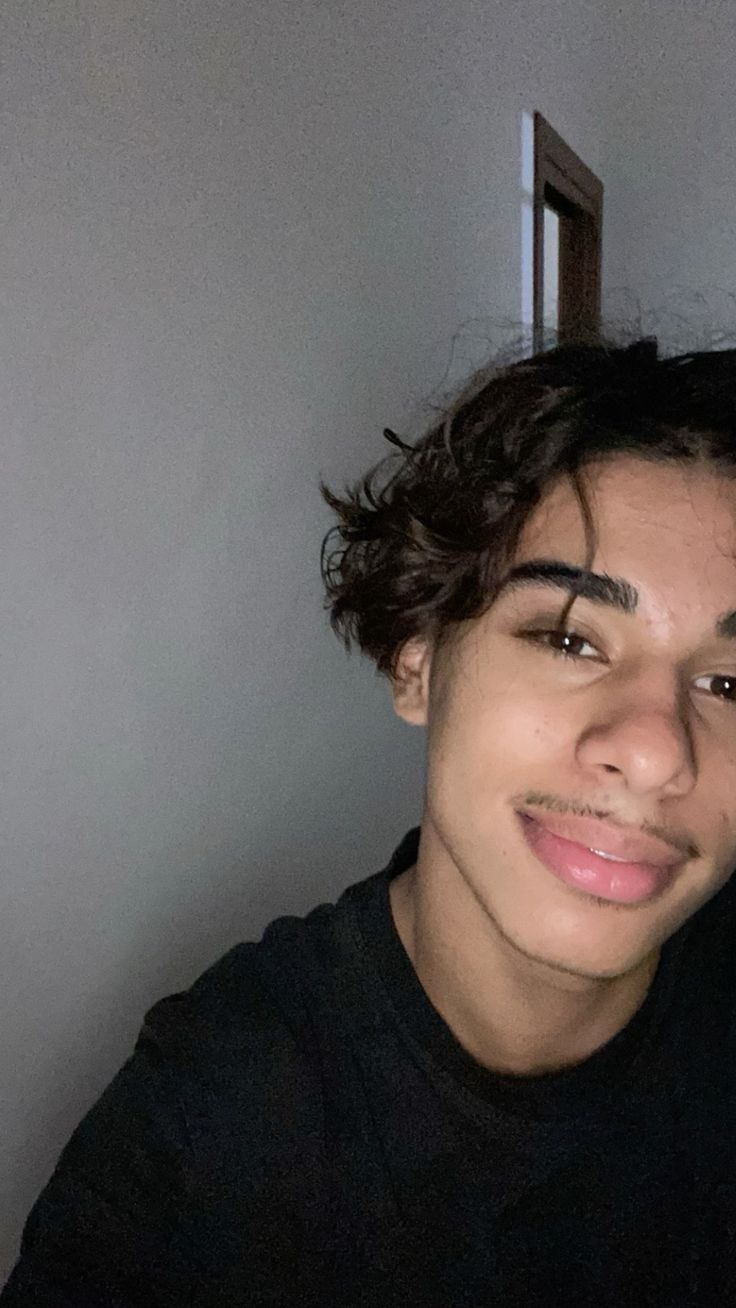 Profil de Sid-ahmed, 19 ans, Escort TS Suisse à Lohn SH