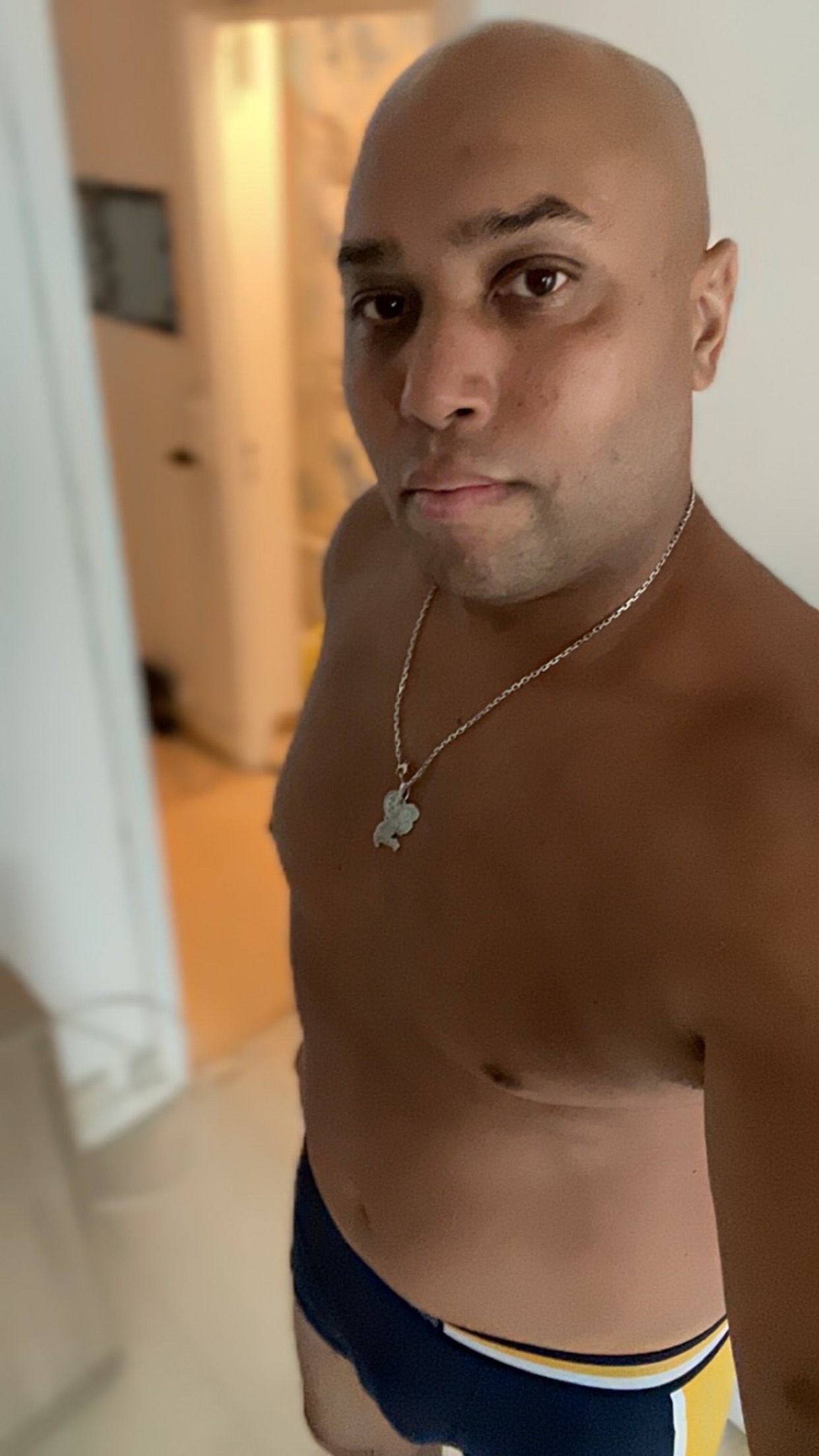 Profil de Corado, 45 ans, Escort TS Suisse à Klosters