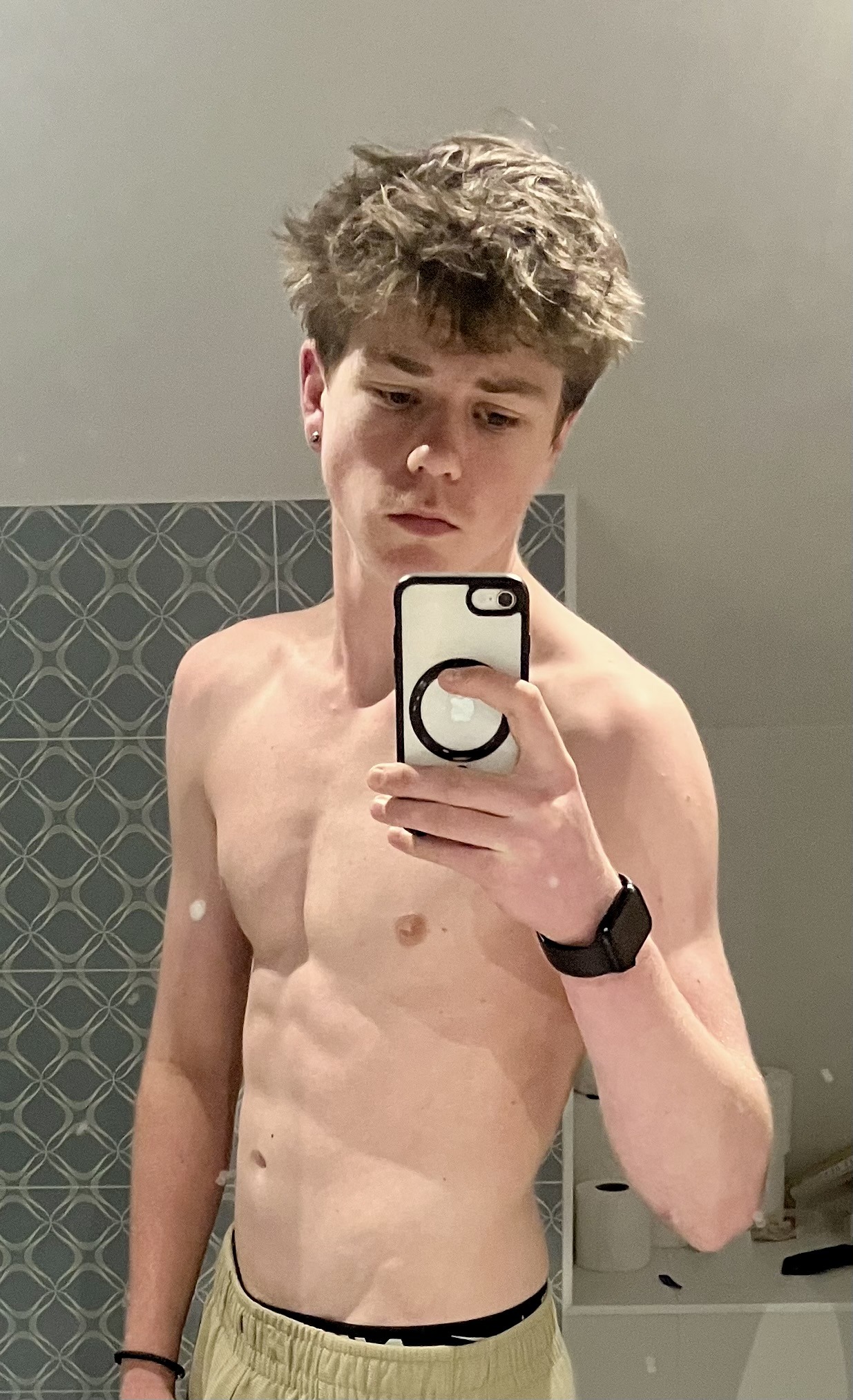 Profil de Bassirou, 19 ans, Escort TS Suisse à Büron