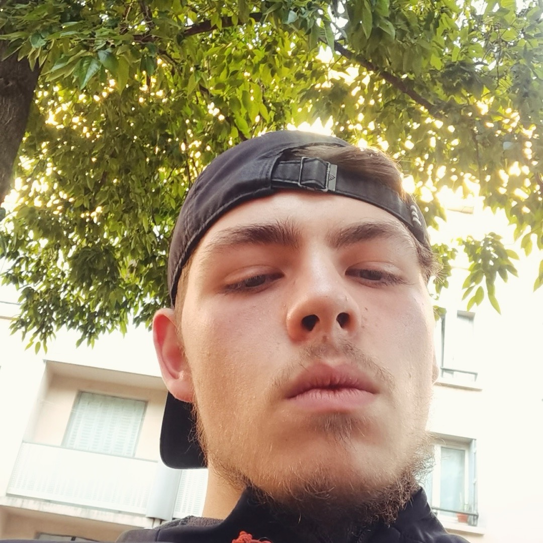 Profil de Houssam, 20 ans, Escort TS Suisse à Fontaines-sur-Grandson