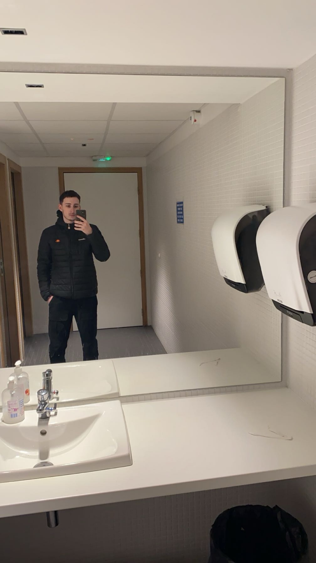 Profil de Nesta, 19 ans, Escort TS Suisse à Tramelan