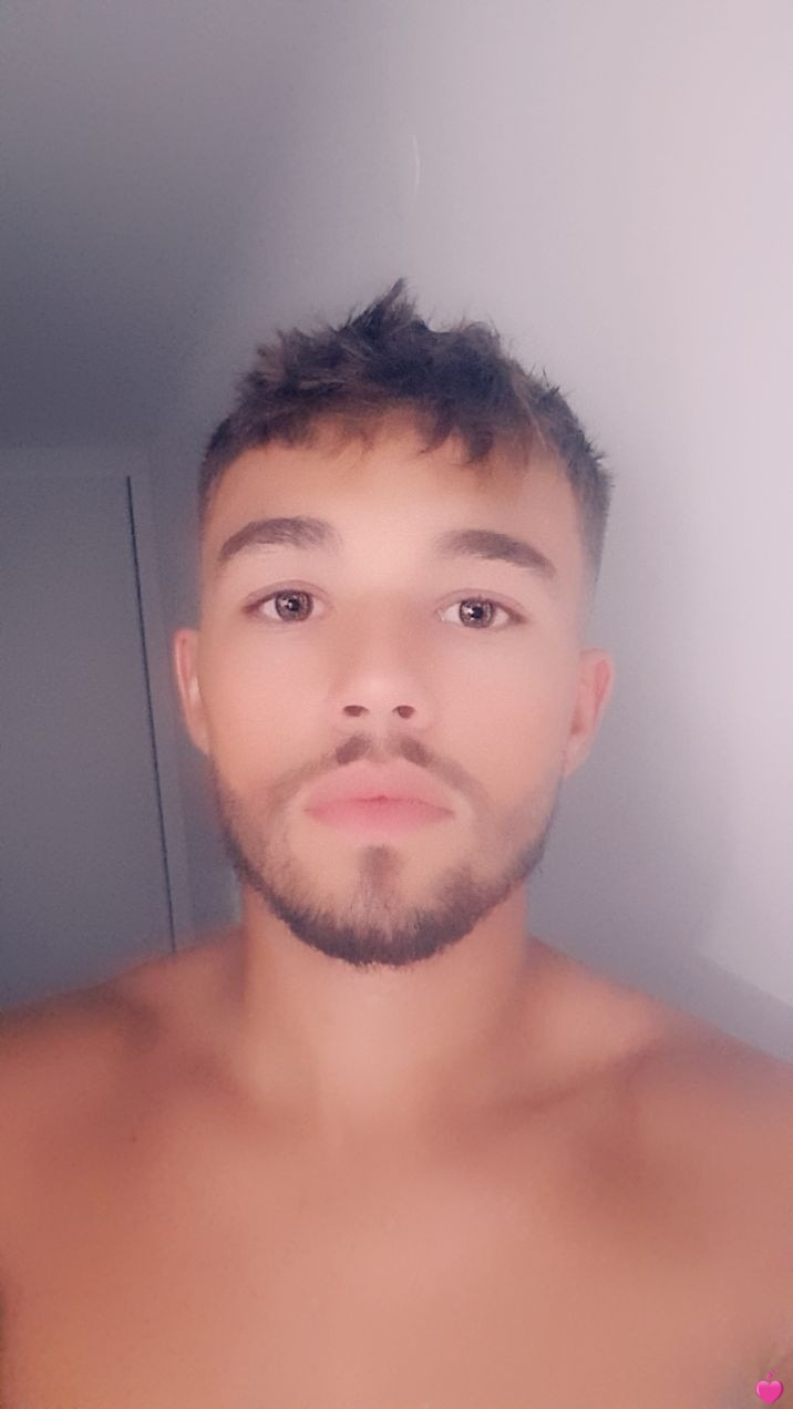 Profil de Mouhib, 21 ans, Escort TS Suisse à Luchsingen